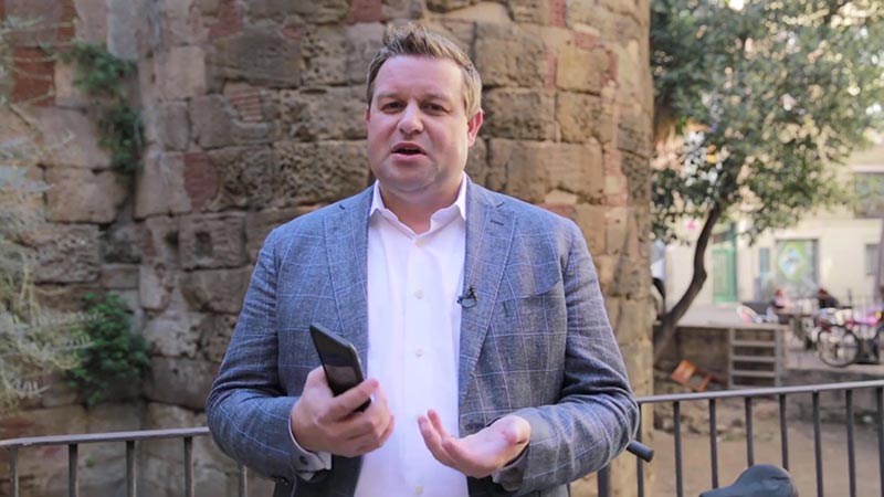 cashless-barcelona-a-800x450